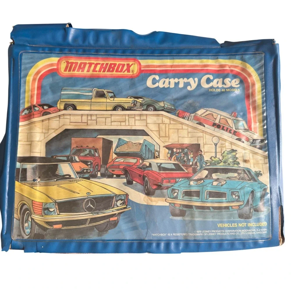 Vintage 1978 Matchbox Carry Case Lesney Blue Vinyl 48 Car Storage with 25 Cars